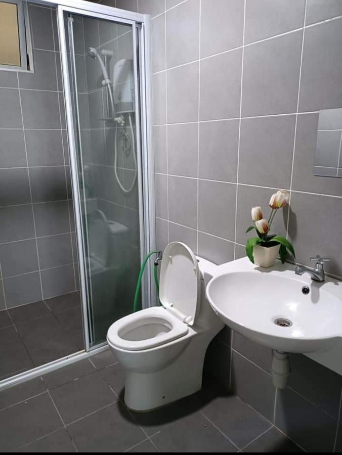 Cikta'Z Homestay Southville City Bangi Kampong Tangkas Eksteriør billede